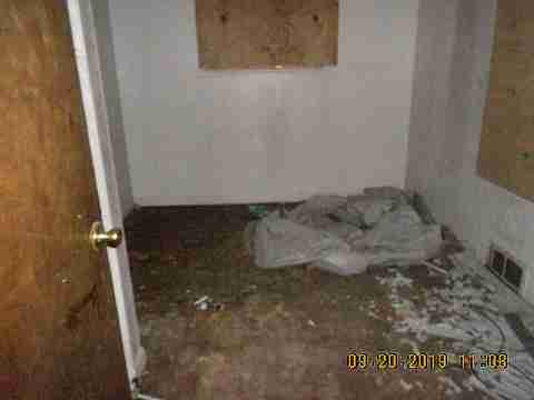 15575 Wabash (18)_m.jpg